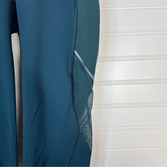 Lululemon Home Stretch Crop 19" Submarine Size 4 Teal Mesh Side Pockets Athletic - Picture 4 of 8